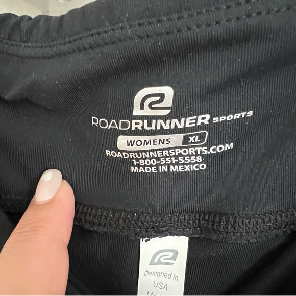 NWT. Roadrunner. Women’s Black Workout Leggings. - Picture 5 of 6